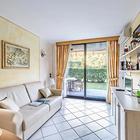 Giulia Apartment