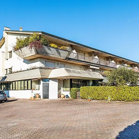 Giulia Apartment *